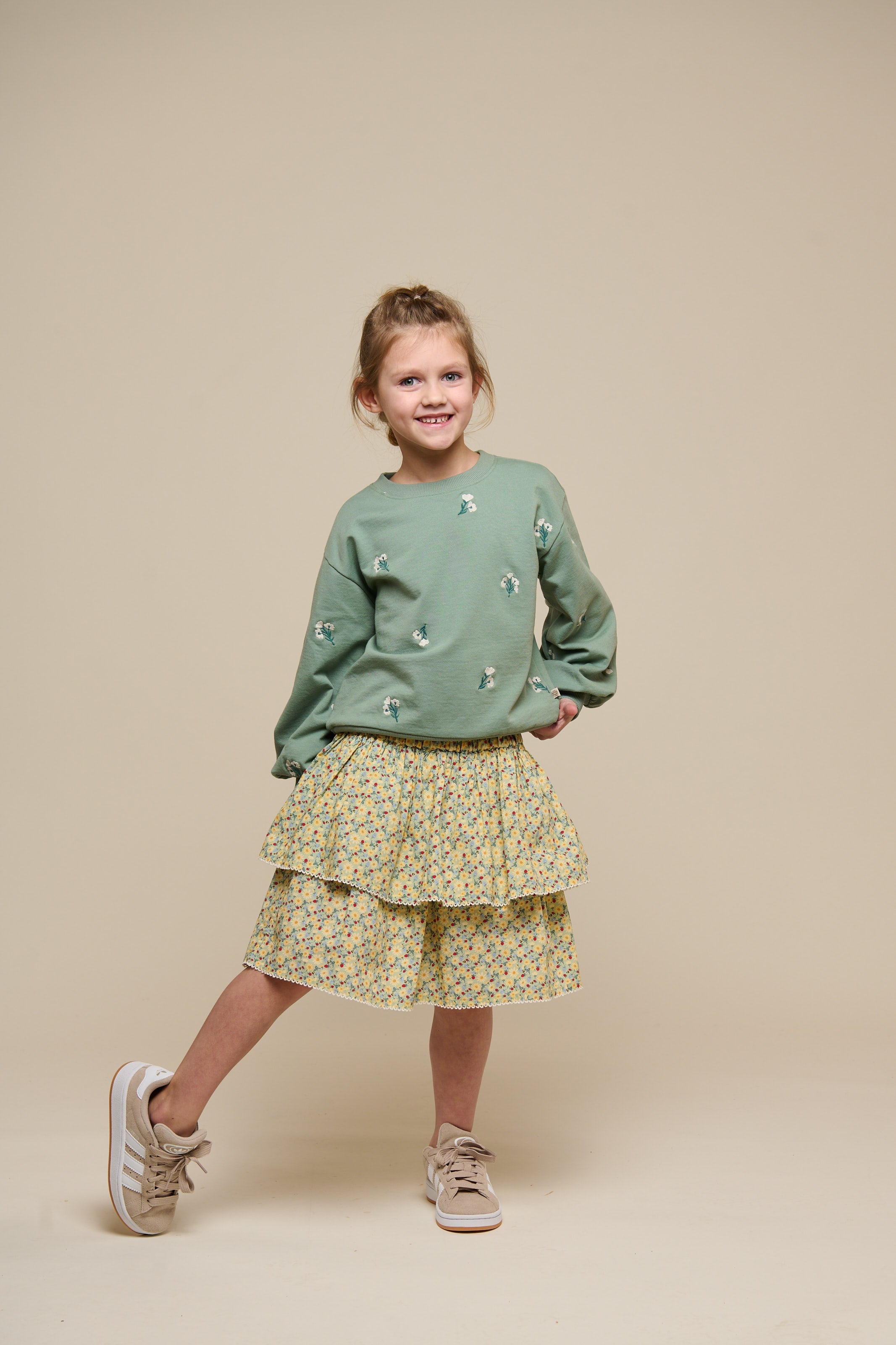 Besticktes Crewneck Sweatshirt - Tween - Dusty Green | 101212 Kimber