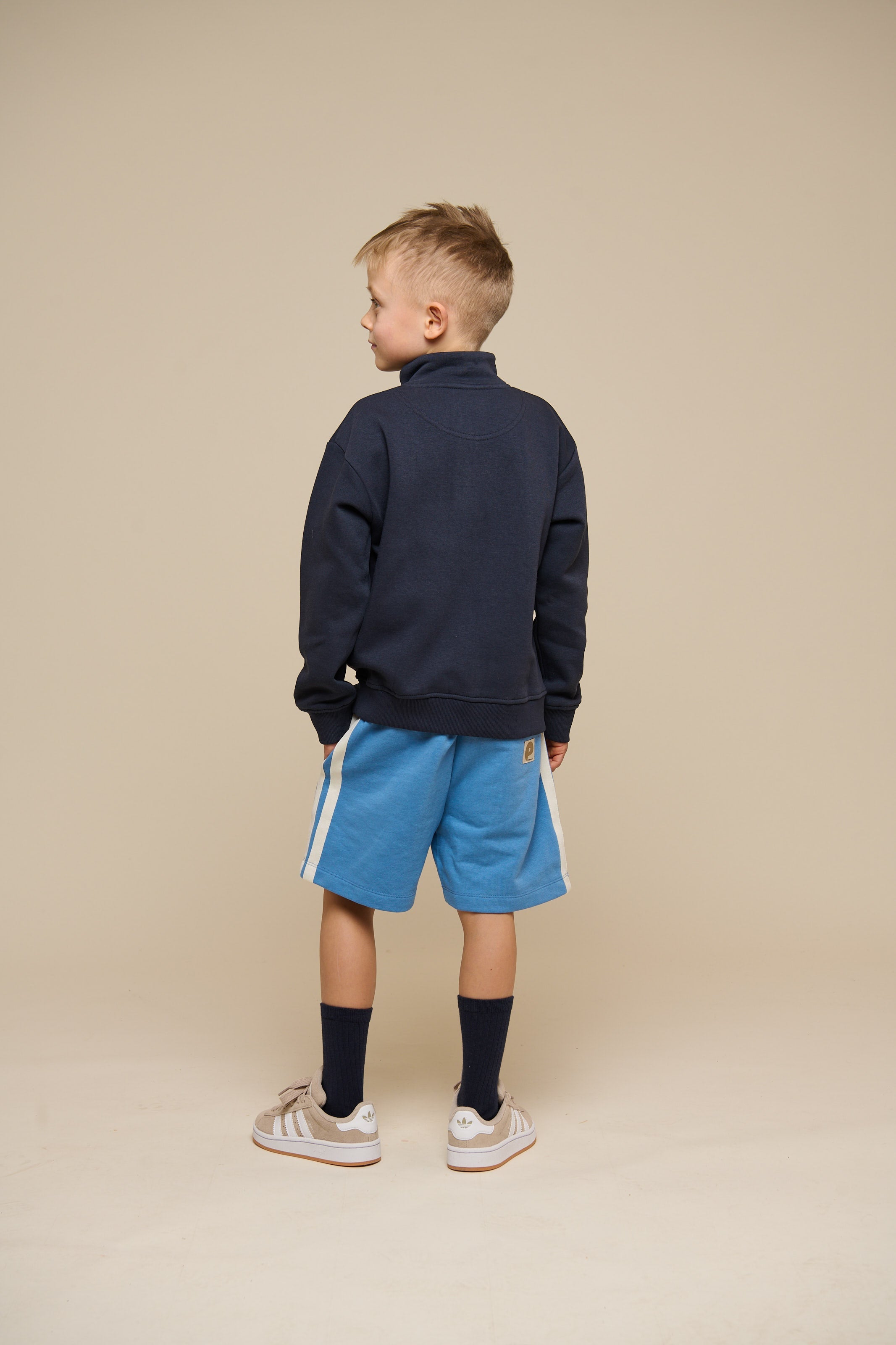 Sweatshorts mit Kontrast-Tape - Tween - Dusty Blue | 101262 Carter