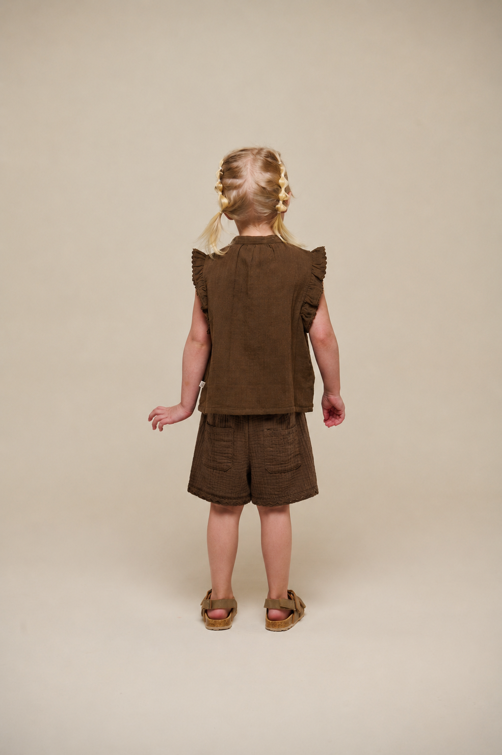 Gaze Shorts - Kids - Dark Brown | 100922 Jasmine
