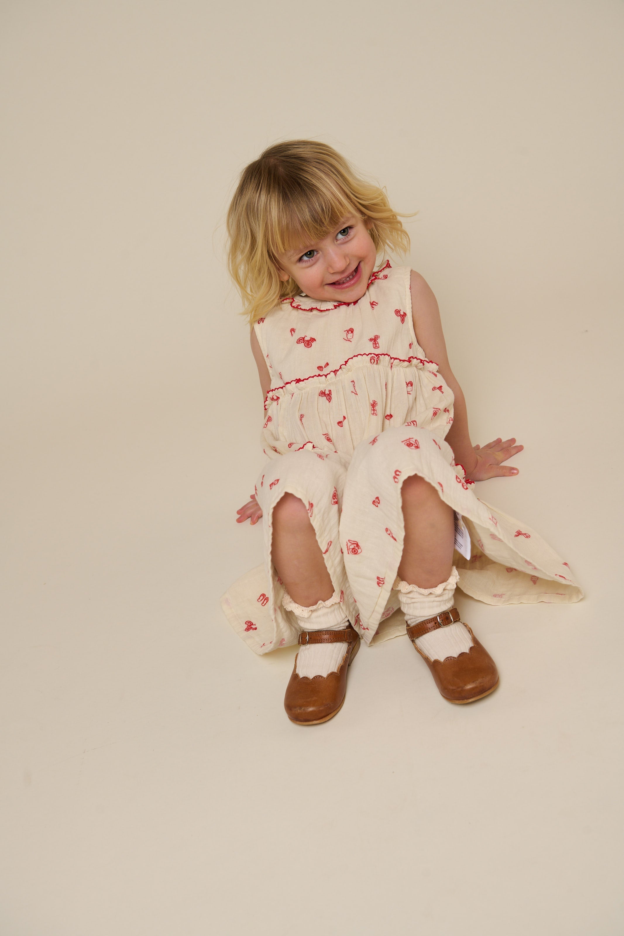Bedrucktes Gaze-Kleid mit Kragen - Kids - Offwhite/Cherry Red | 100975 Fiona