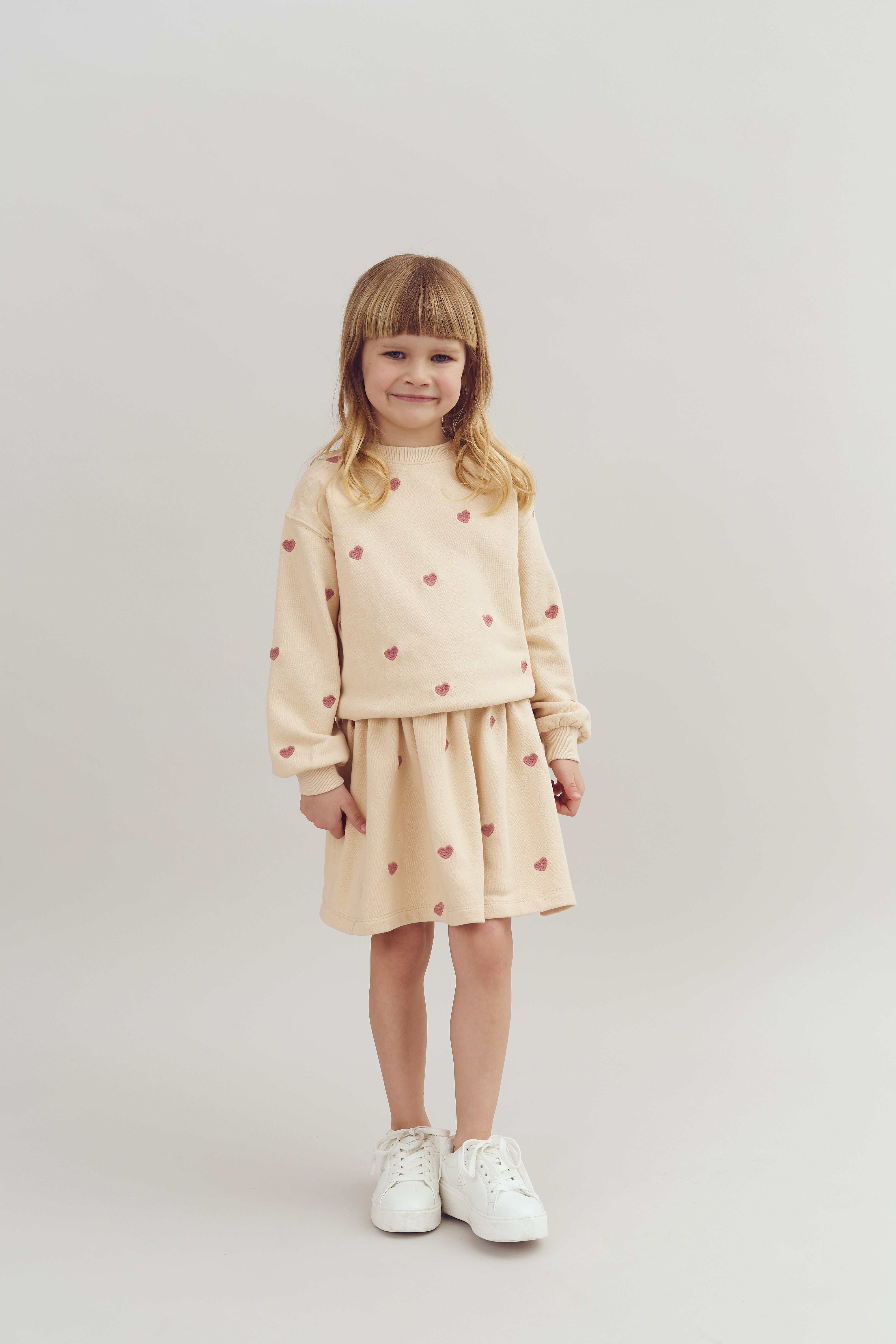 Sweatshirt mit Stickerei - Rose | 100194 Liva