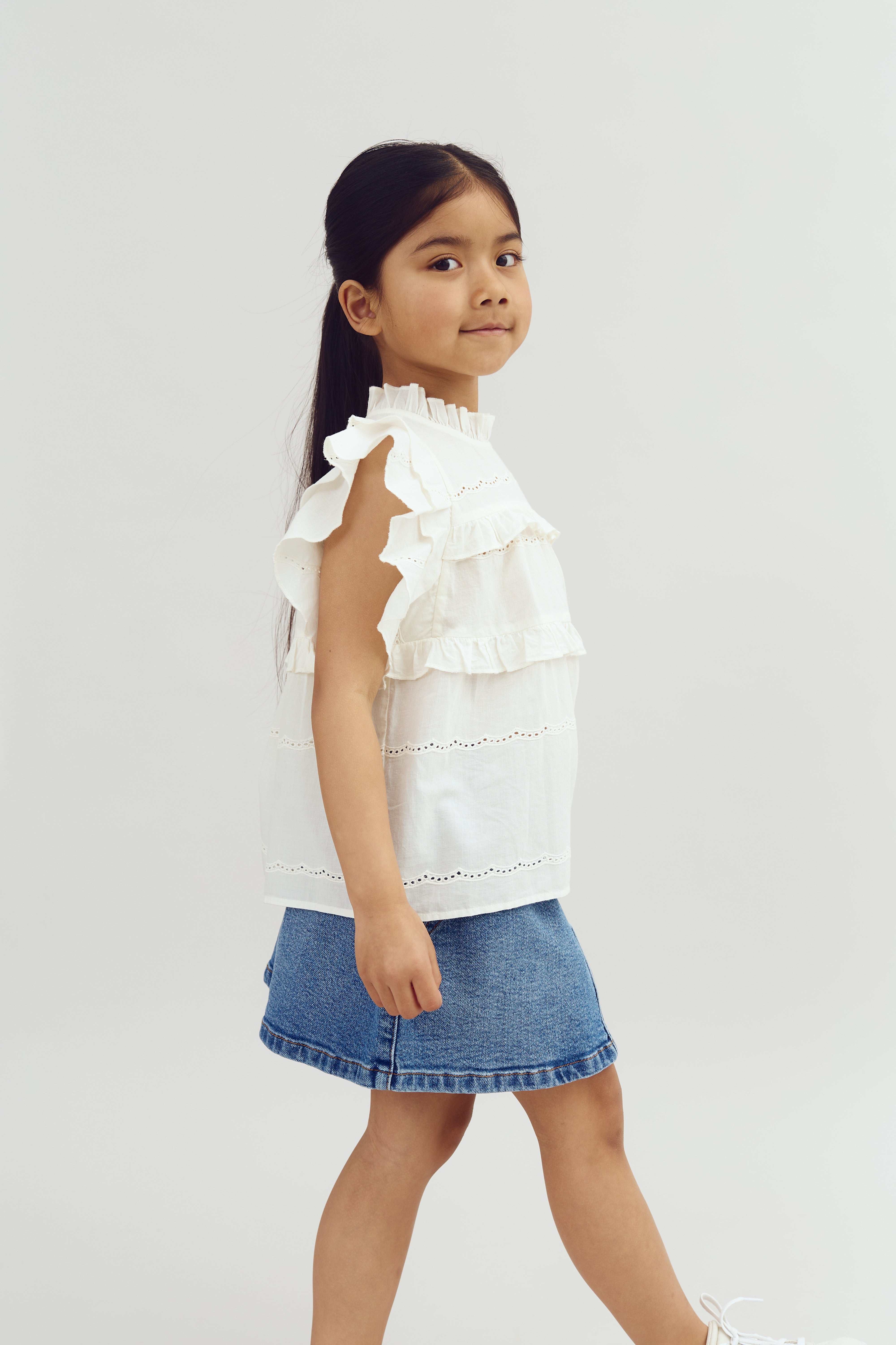 Ärmellose Rüschenbluse - Off White | 100486 Frida