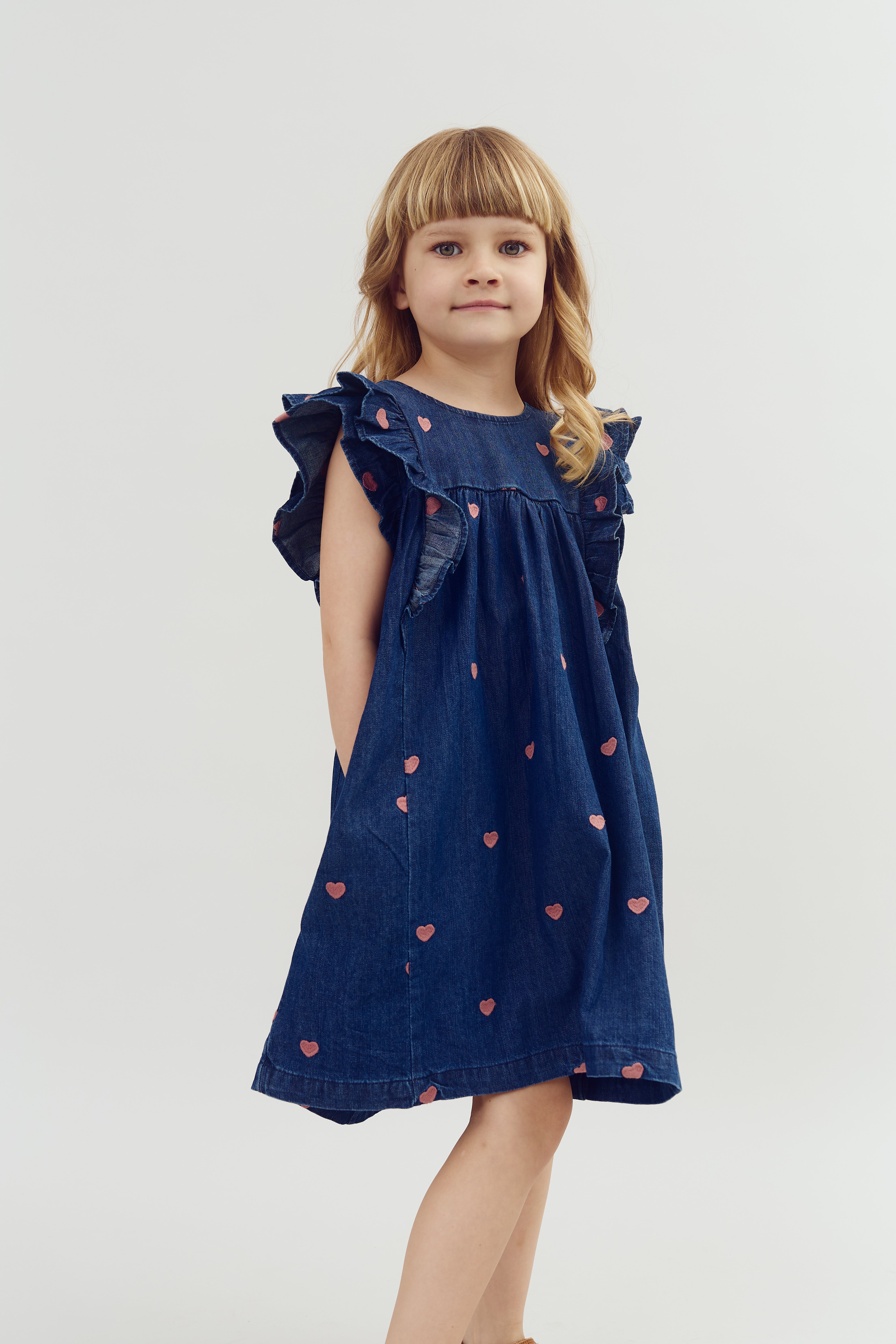Jeanskleid mit Stickerei - Dark Blue Denim with Rose Heart | 100184 Debbie