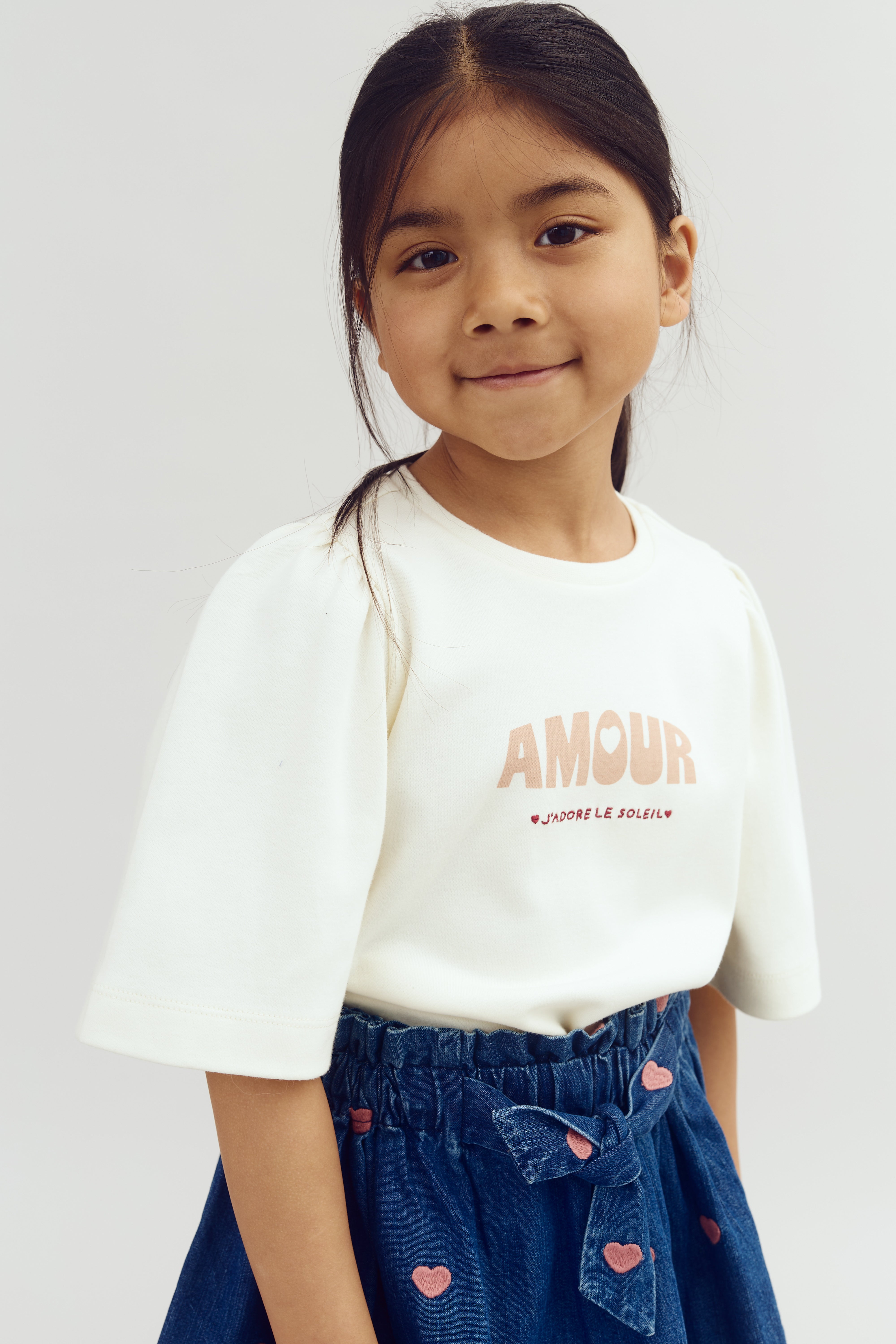 T-Shirt mit Puffärmeln und Aufdruck - Off White | 100259 Rosa