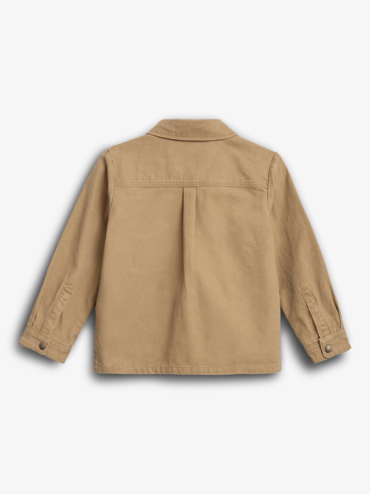 Eine beige Jacke liegt flach ausgebreitet. Die Rückseite zeigt einen geraden Schnitt mit dezenten Nähten, Knöpfen an den Ärmelenden und einem Kragen, vor weißem Hintergrund.