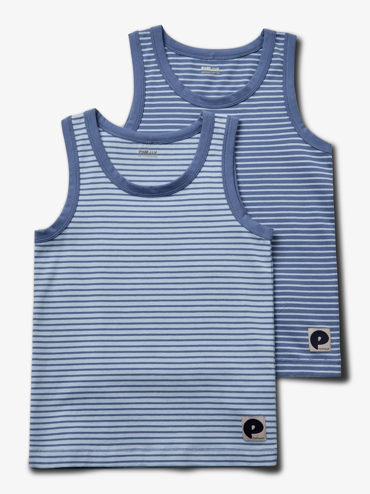 Zwei ärmellose, blau-weiß gestreifte Tanktops liegen übereinander auf weißem Hintergrund. Beide haben blaue Säume und unten ein kleines Logo mit einem "P". Text: "pompdelux" und "Organic Cotton".