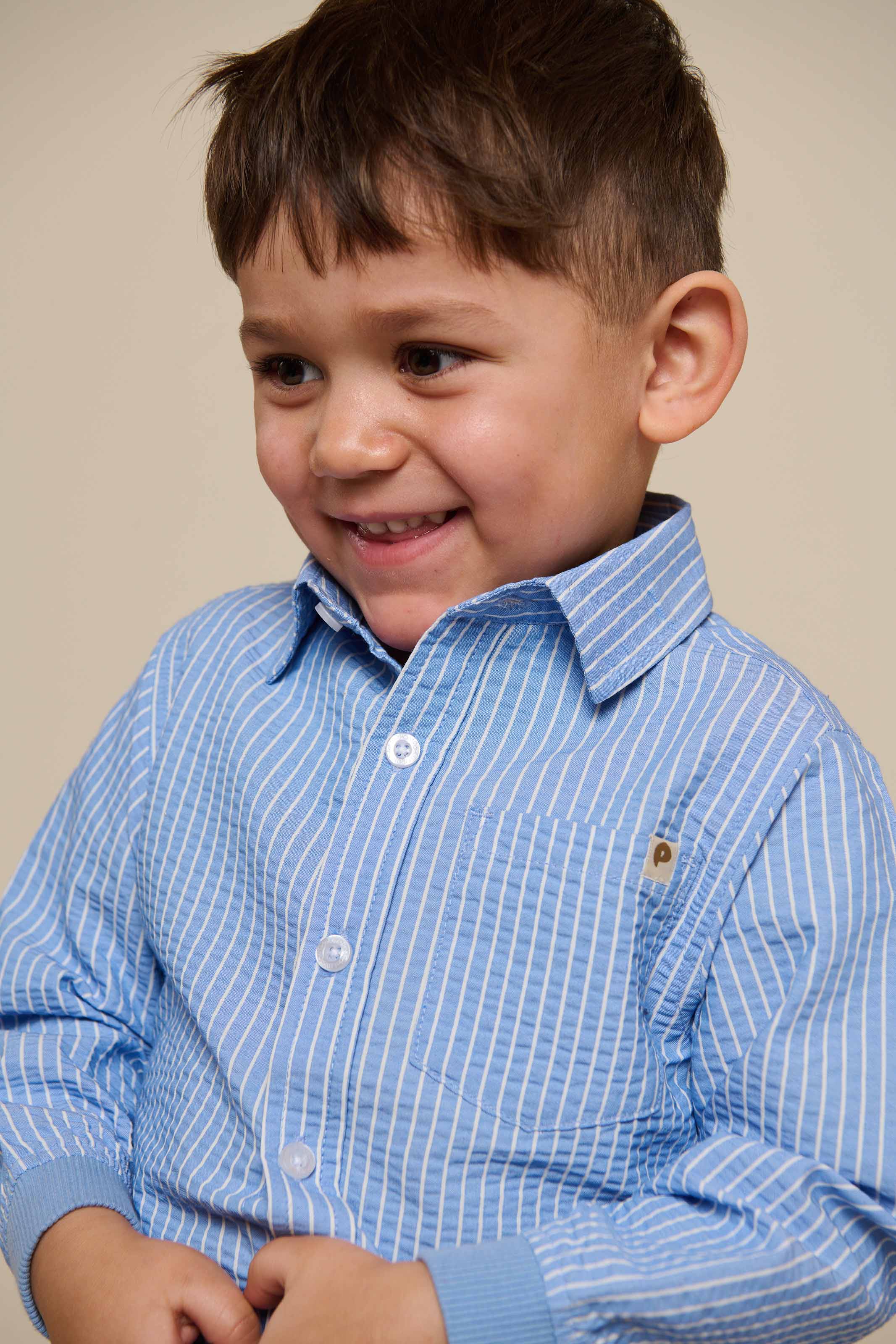 Gestreiftes Seersucker-Hemd mit Rippbündchen - Kids - Blue Stripe | 101348 Patrick