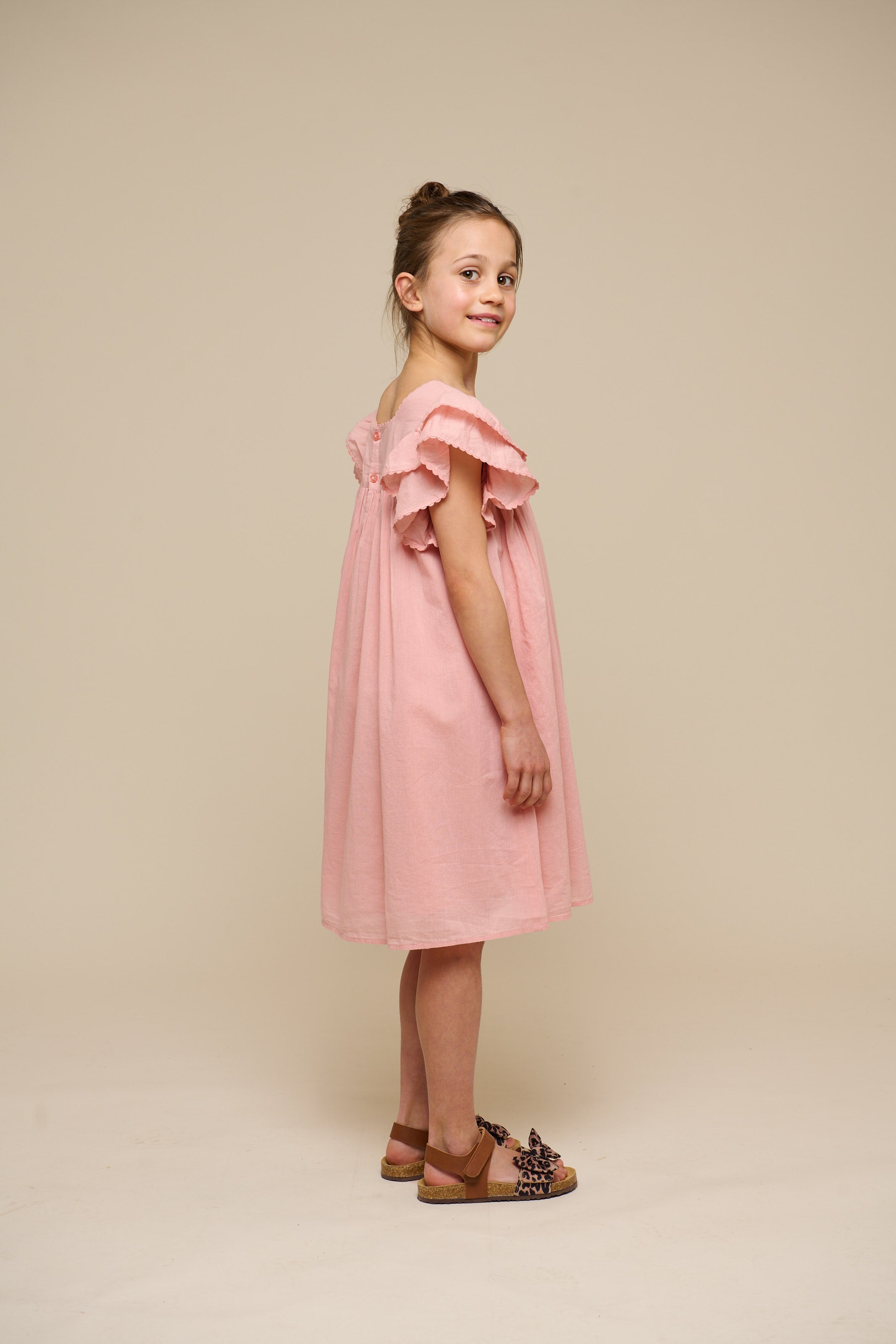 Baumwollkleid mit Zick Zack Rüsche - Tween - Rose Tan | 101065 Alma