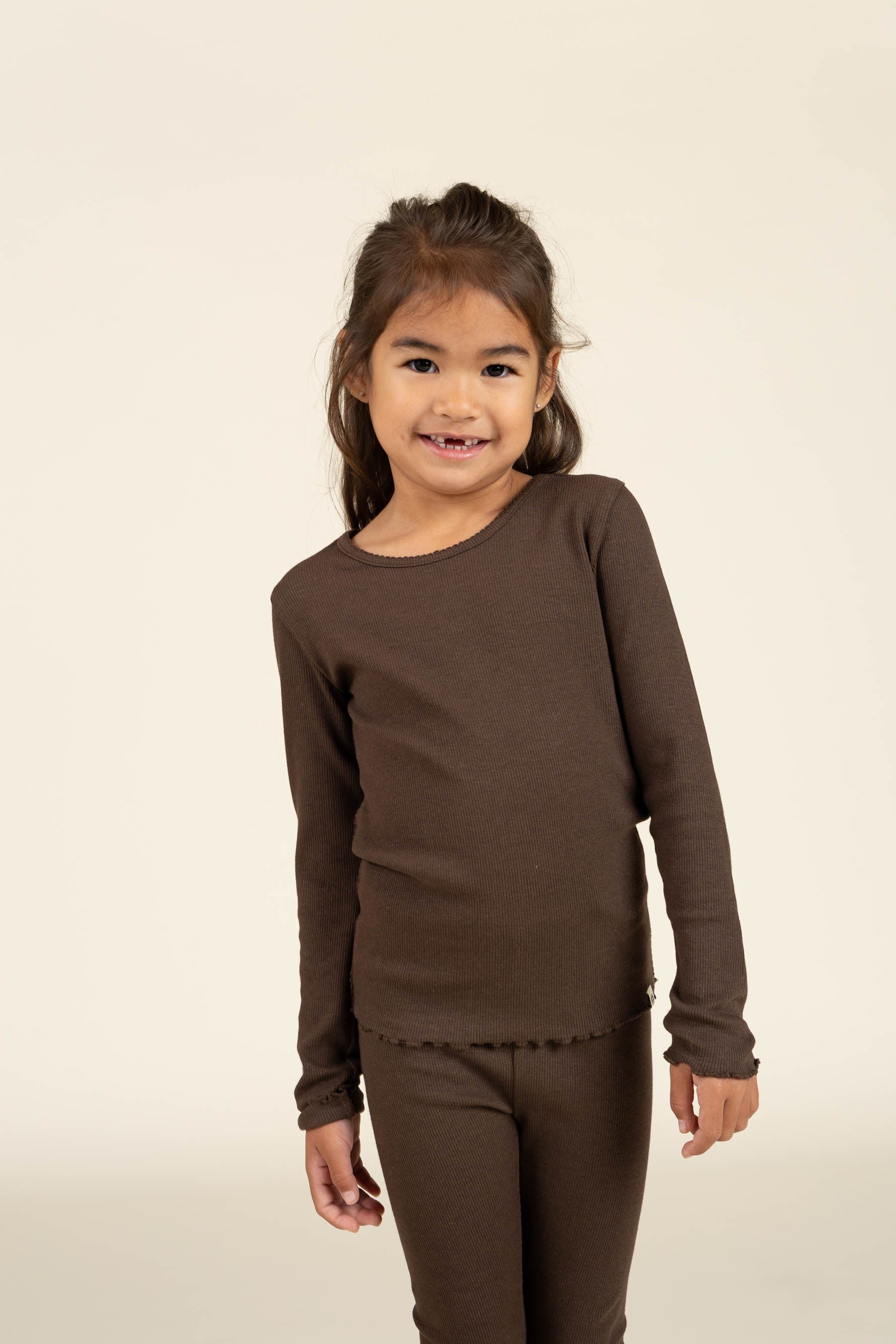 Langärmeliges T-Shirt aus Modalripp mit Picot-Rand - Kids - Chocolate | 100576 Mia