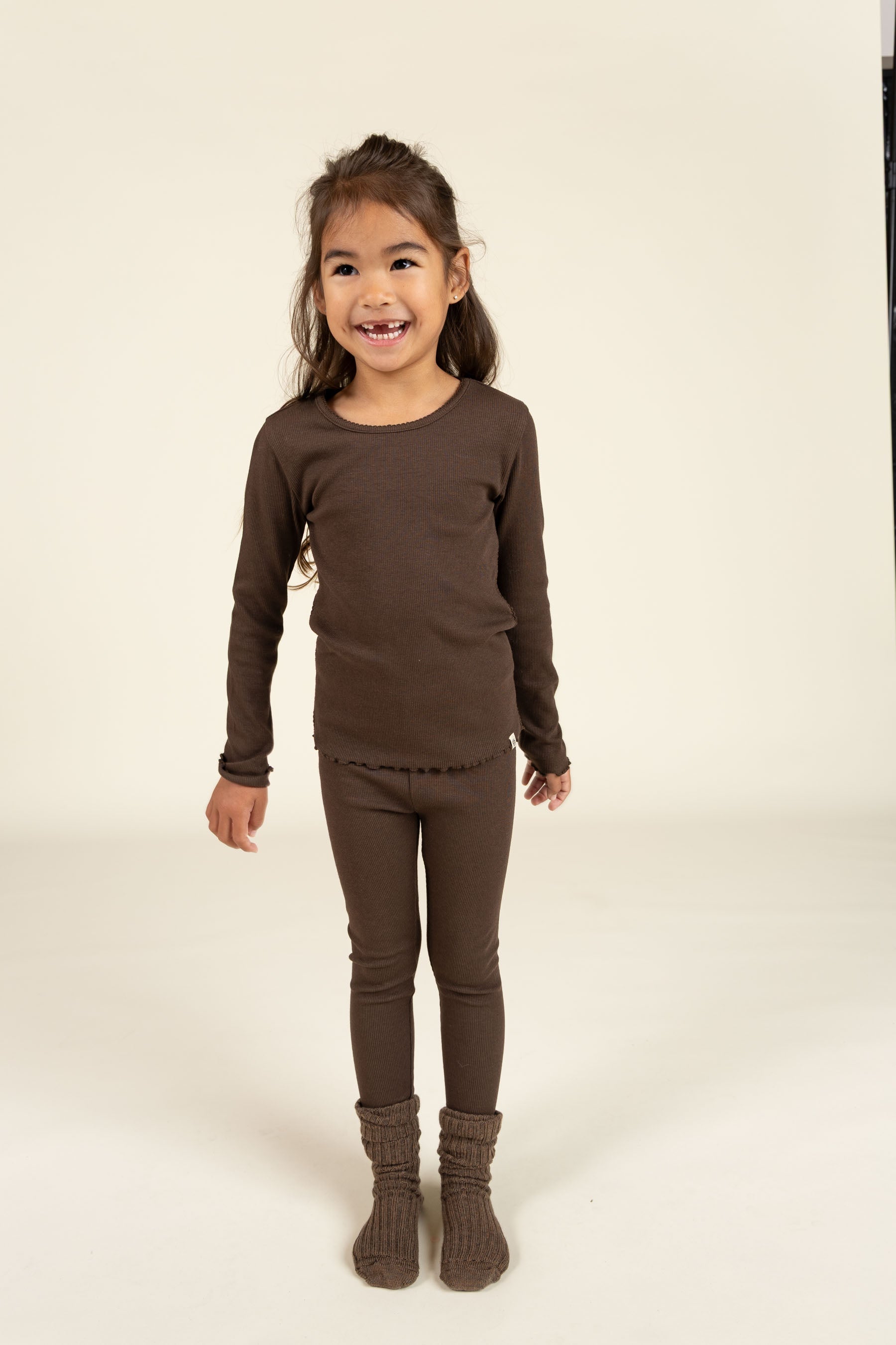 Langärmeliges T-Shirt aus Modalripp mit Picot-Rand - Kids - Chocolate | 100576 Mia
