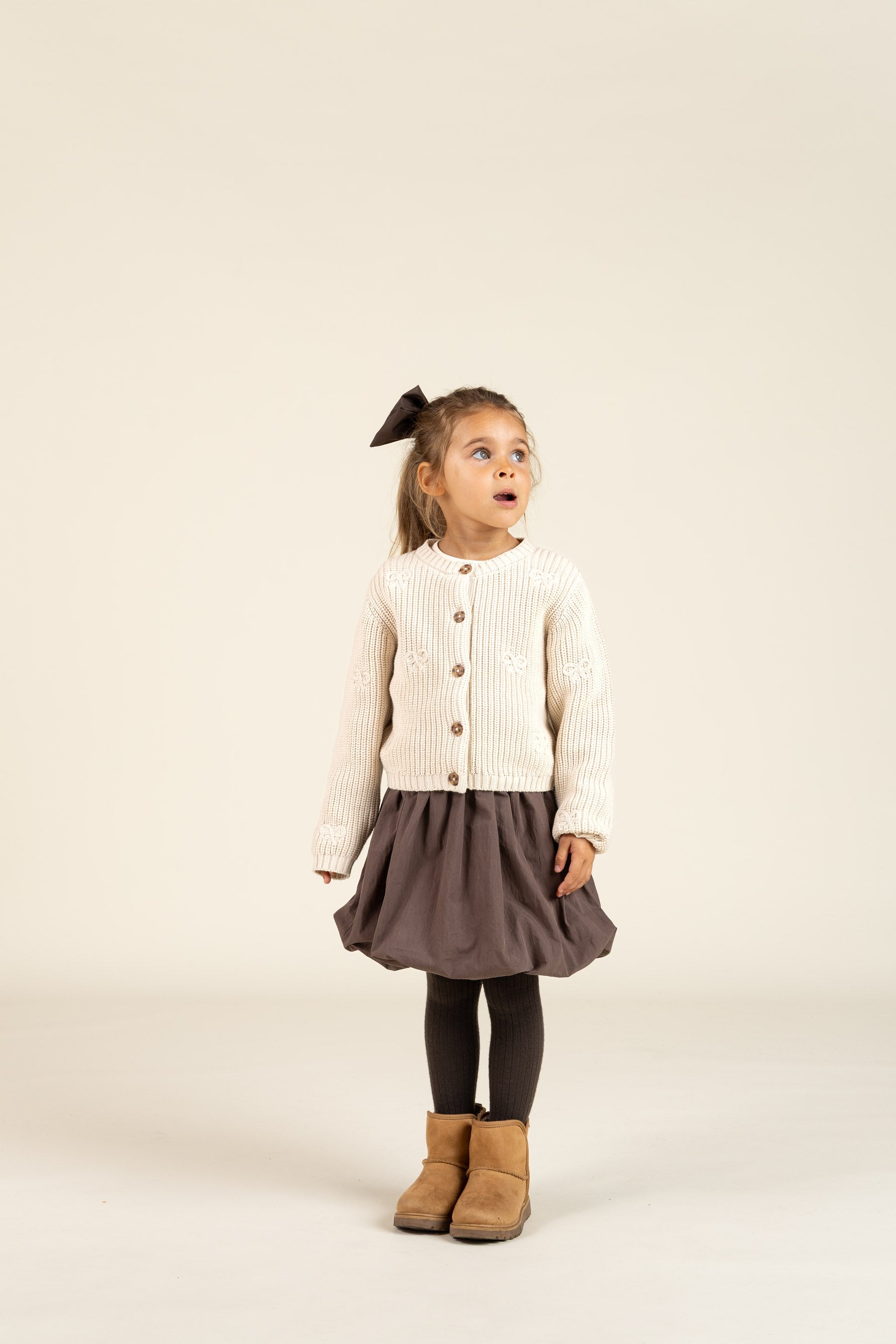 Baumwollstrickjacke mit Schleifen - Kids - Nature | 100790 Freya