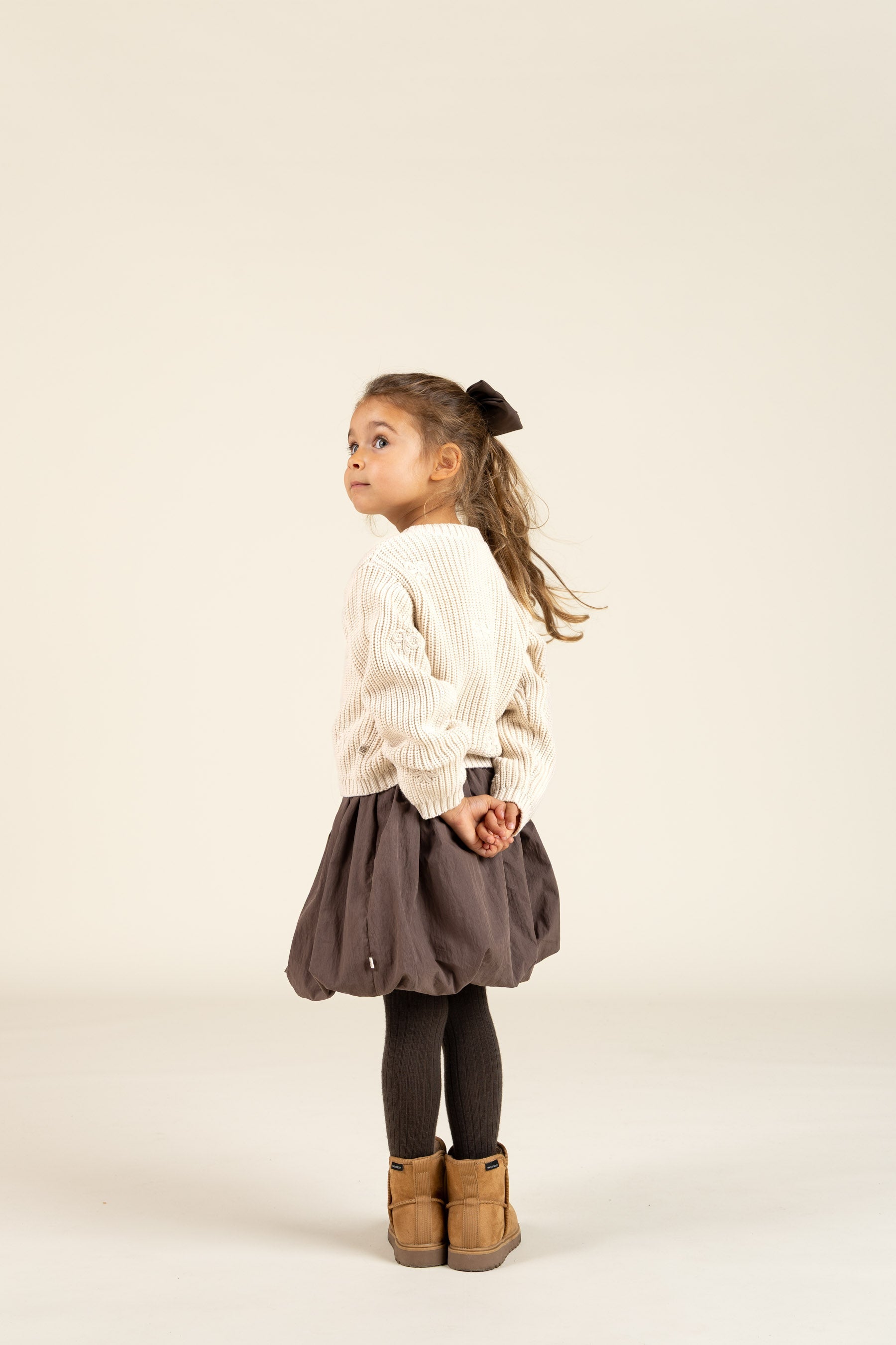 Baumwollstrickjacke mit Schleifen - Kids - Nature | 100790 Freya