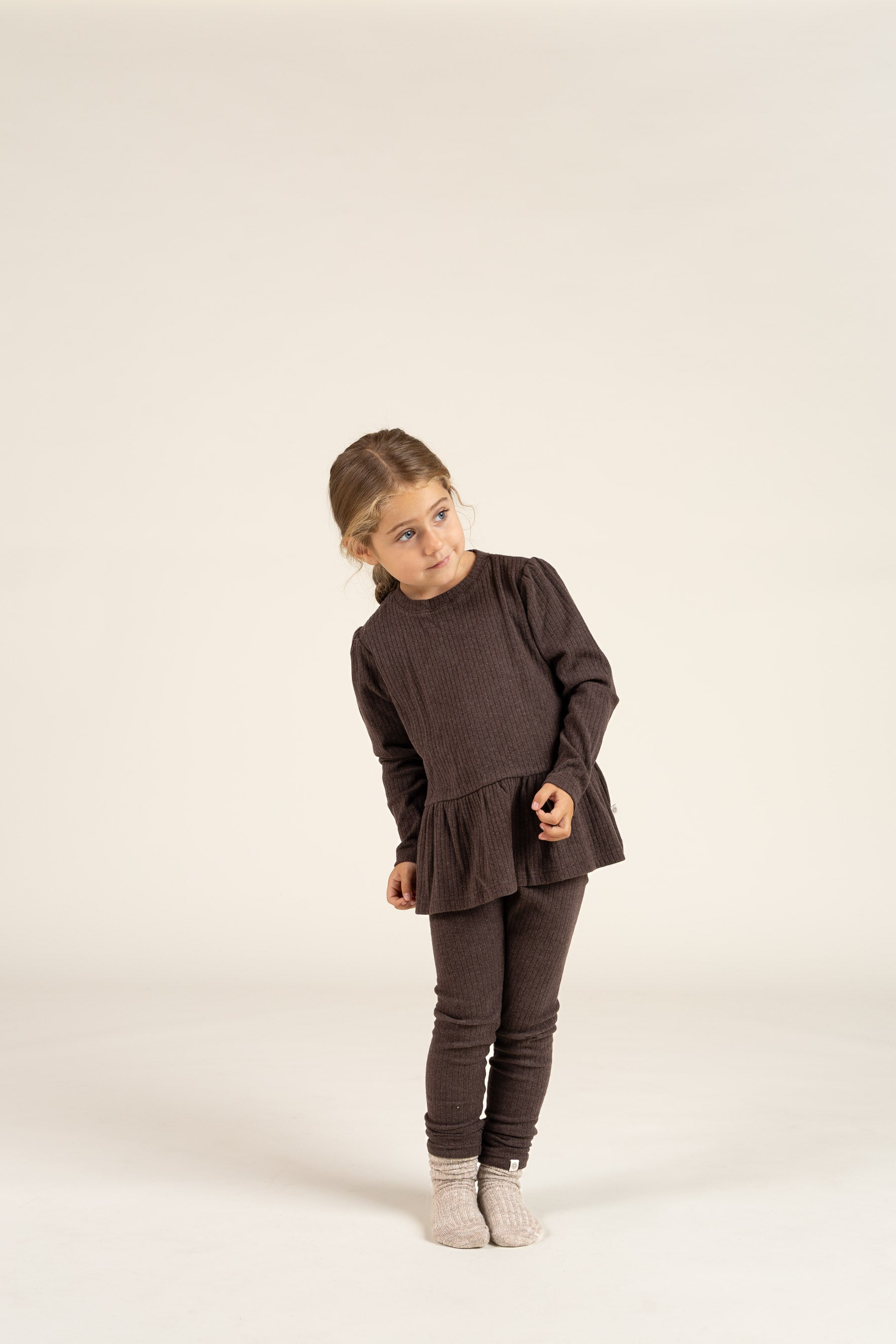 Weiche Ripp-Bluse mit Schößchen - Kids - Chocolate Melange | 100699 Alana