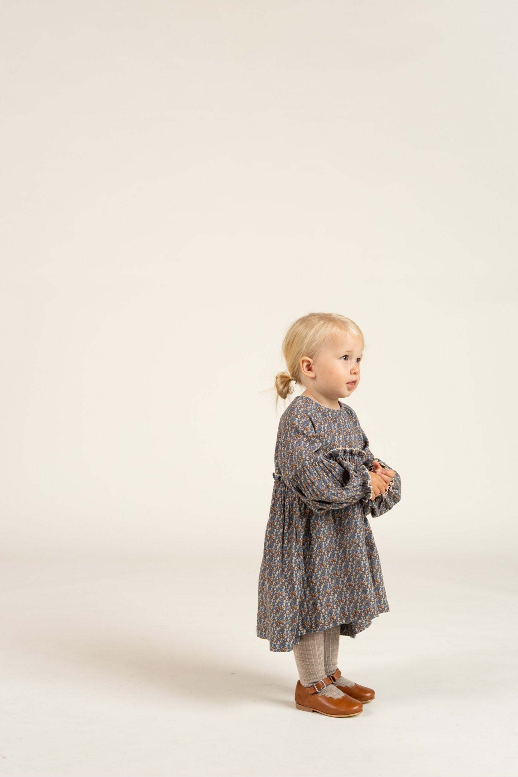 Bedrucktes Kleid aus doppelter Gaze - Kids - Blue / Brown | 100727 Maggie