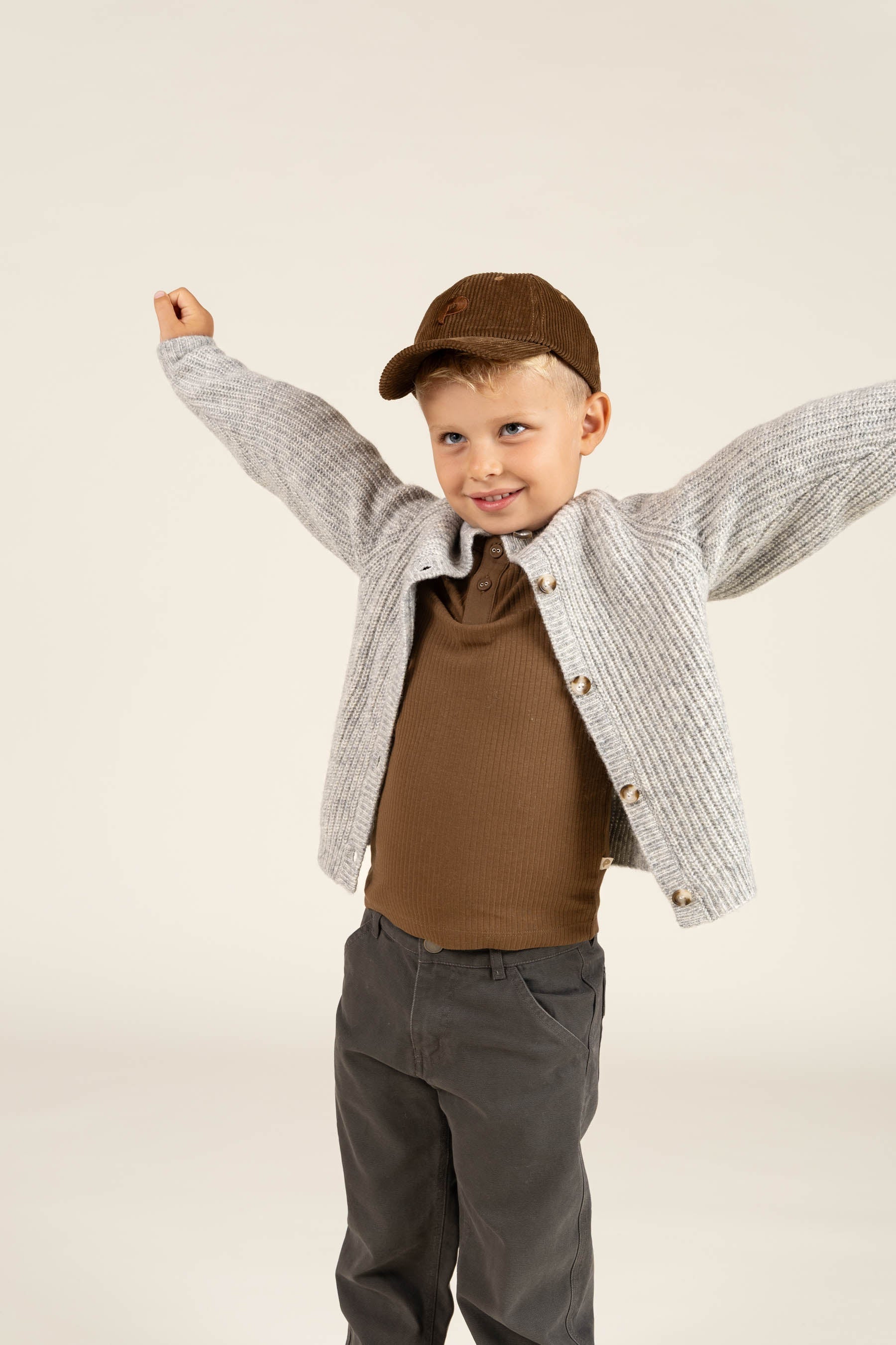 Langärmeliges T-Shirt aus Baumwollripp - Kids - Coffee | 100568 Manson