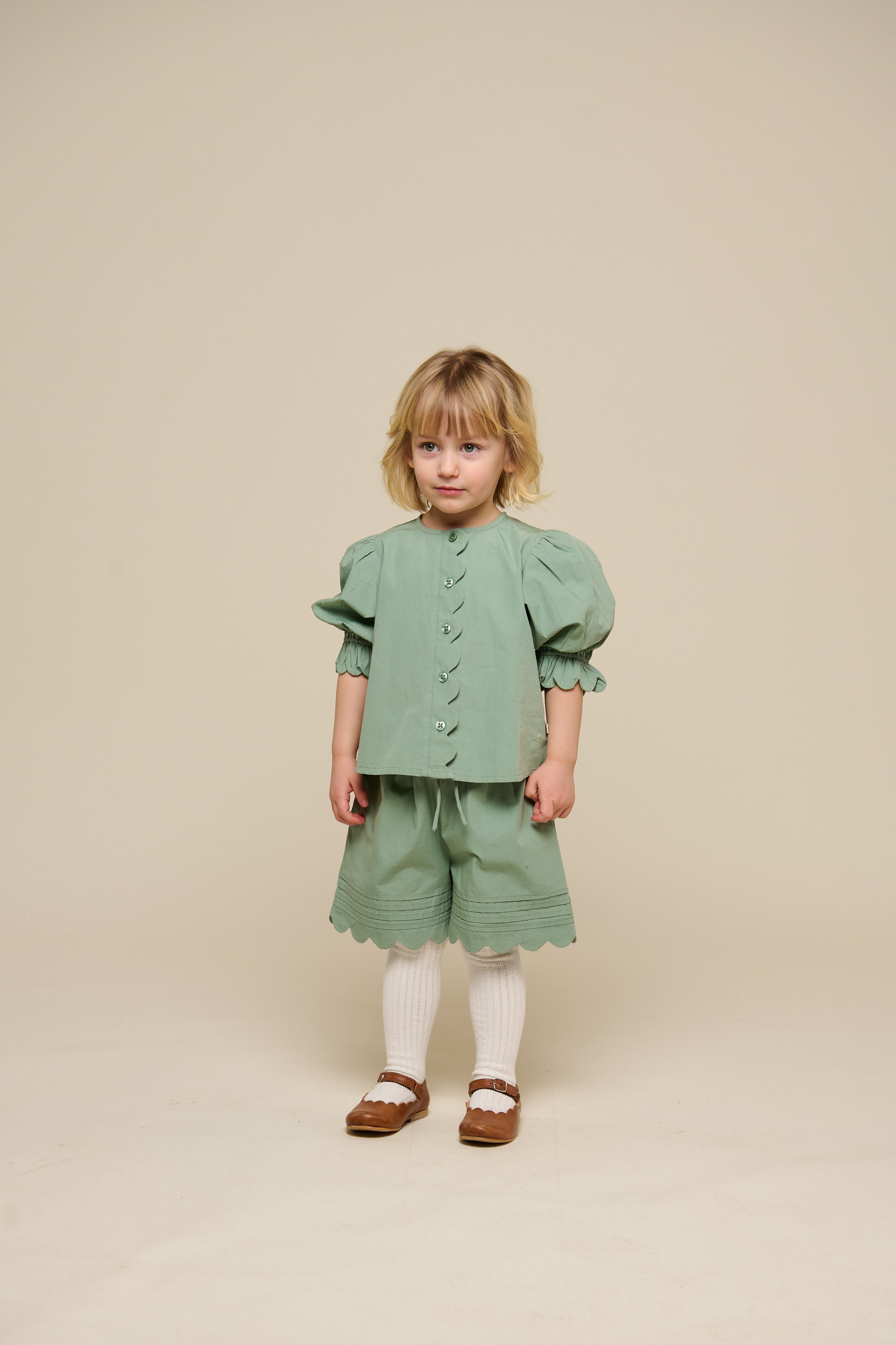 Popelinebluse mit Muschelkante - Kids - Dusty Green | 101047 Joy