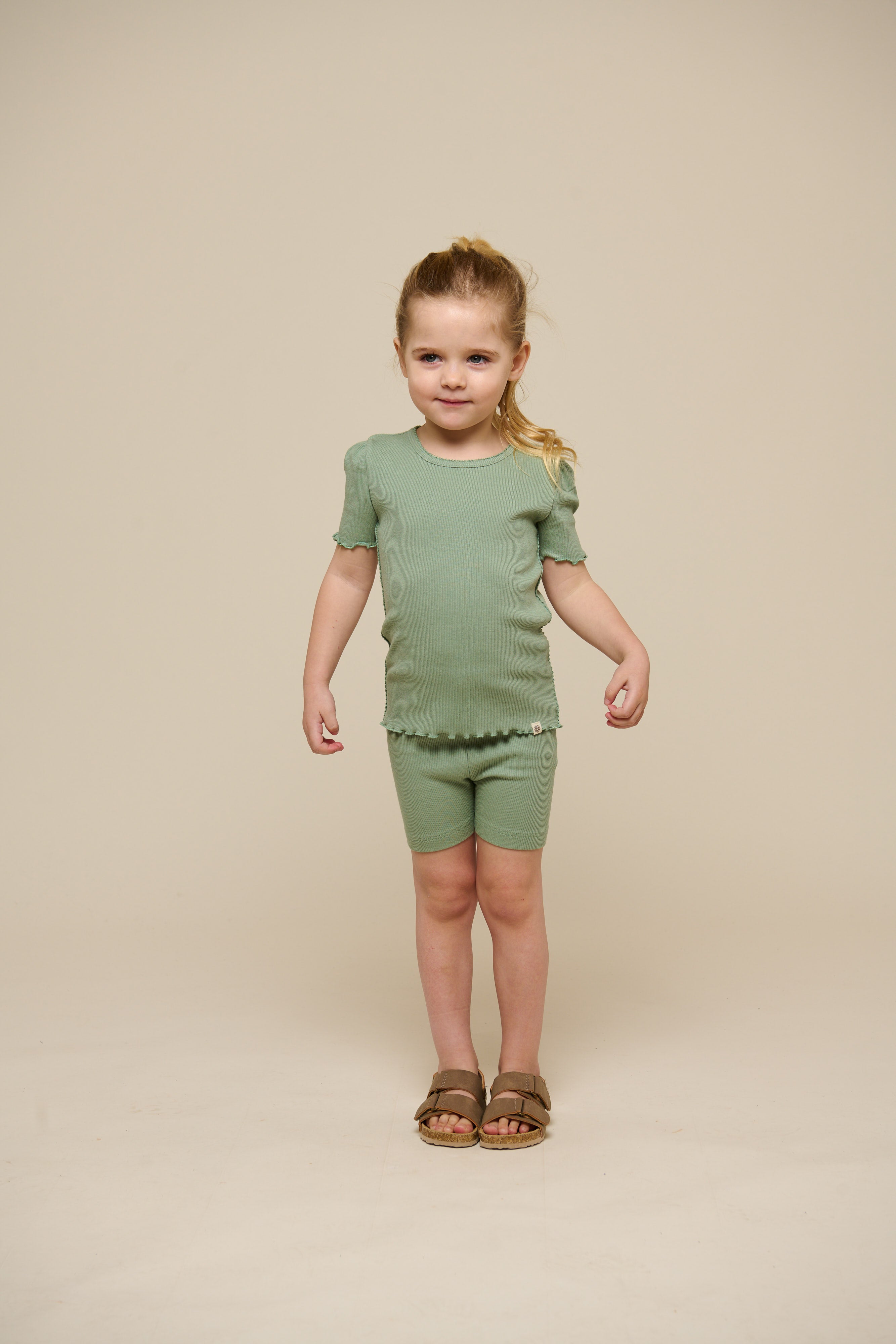 Kurze Shorts aus Modalripp - Kids - Dusty Green | 101318 Lottie